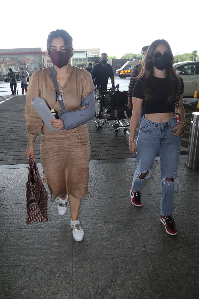 Raveena Tandon was photographed with her daughter Rasha at the Mumbai airport.
