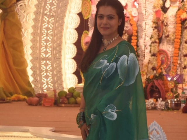Keeping Up With Kajol's Durga Puja Festivities Keeping Up With Kajol's Durga Puja Festivities