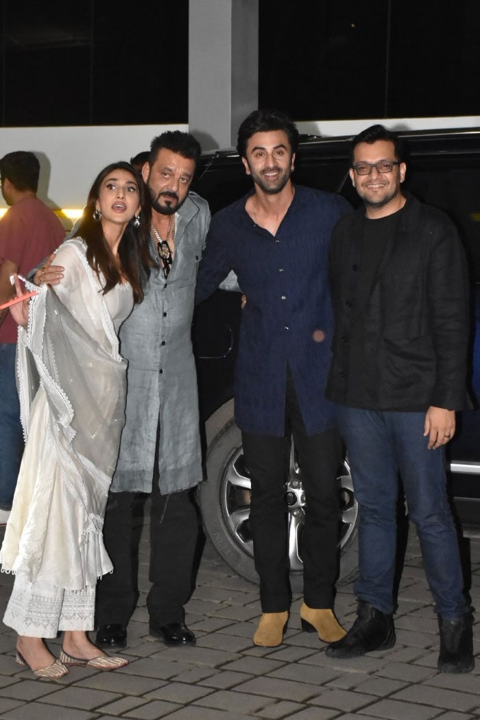 Sanjay Dutt posed with Ranbir and Vaani Kapoor.