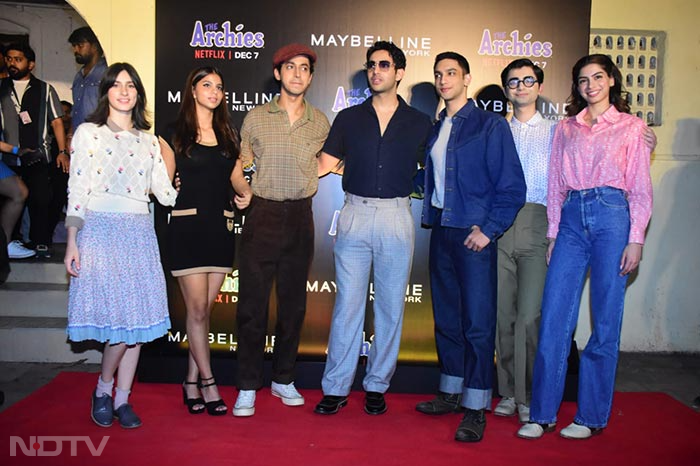 <i>The Archies</i> gang promoted their film in Mumbai and they did it in style.  (Image courtesy: Varinder Chawla)