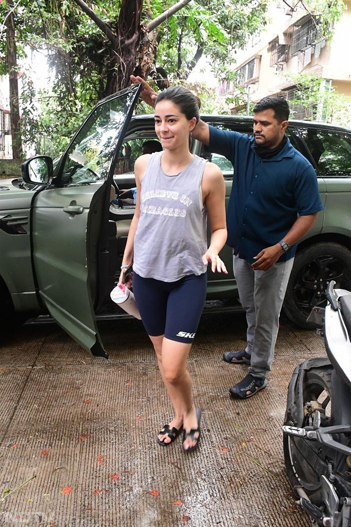 Keeping Up With Ananya Panday\'s Fitness Dairies