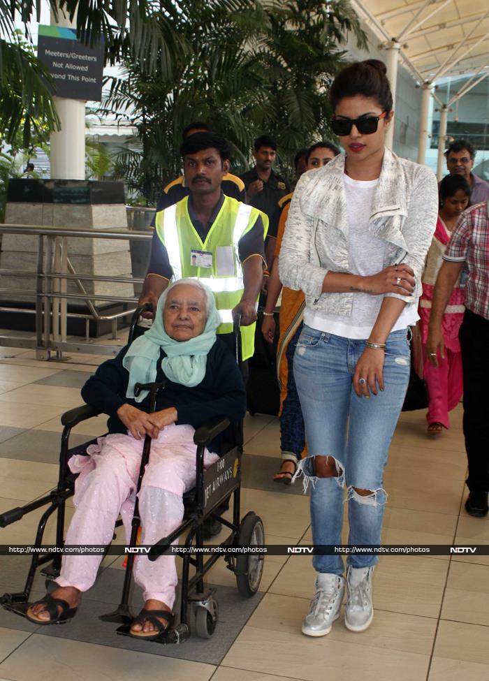 700px x 975px - Airport Fashionistas: Priyanka Chopra, Alia Bhatt