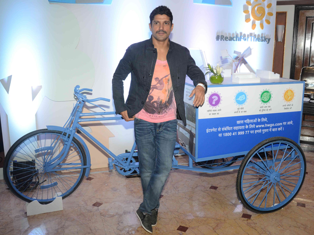 Farhan Akhtar's Social Outing