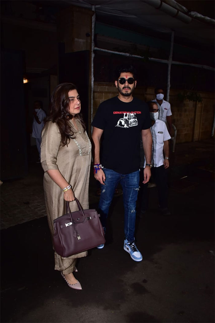 Anil, Sanjay and Boney Kapoor's sister Reena Marwah was pictured with son Mohit outside her brother's house.