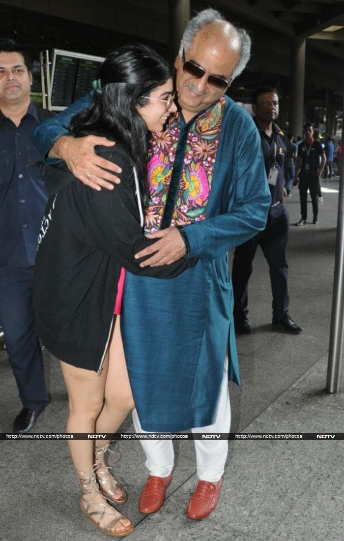 Daddy\'s Girl: Khushi Welcomed By Boney Kapoor With A Hug
