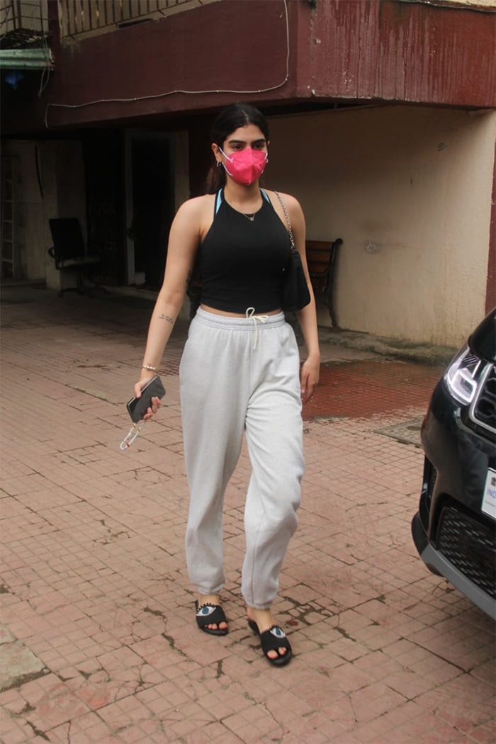 Pilates Girl Khushi Kapoor Marks Her Attendance At The Gym