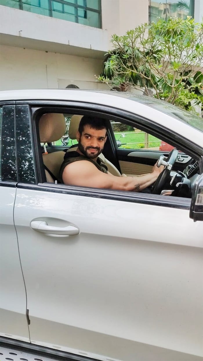 TV actor Karan Patel was pictured driving his car in Andheri.