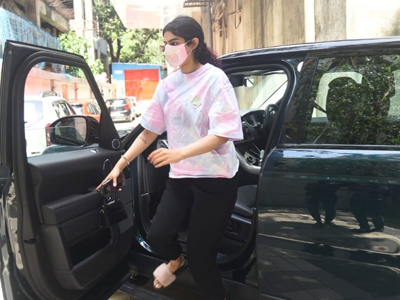 Photo : This is How Khushi Kapoor Spent Her Wednesday