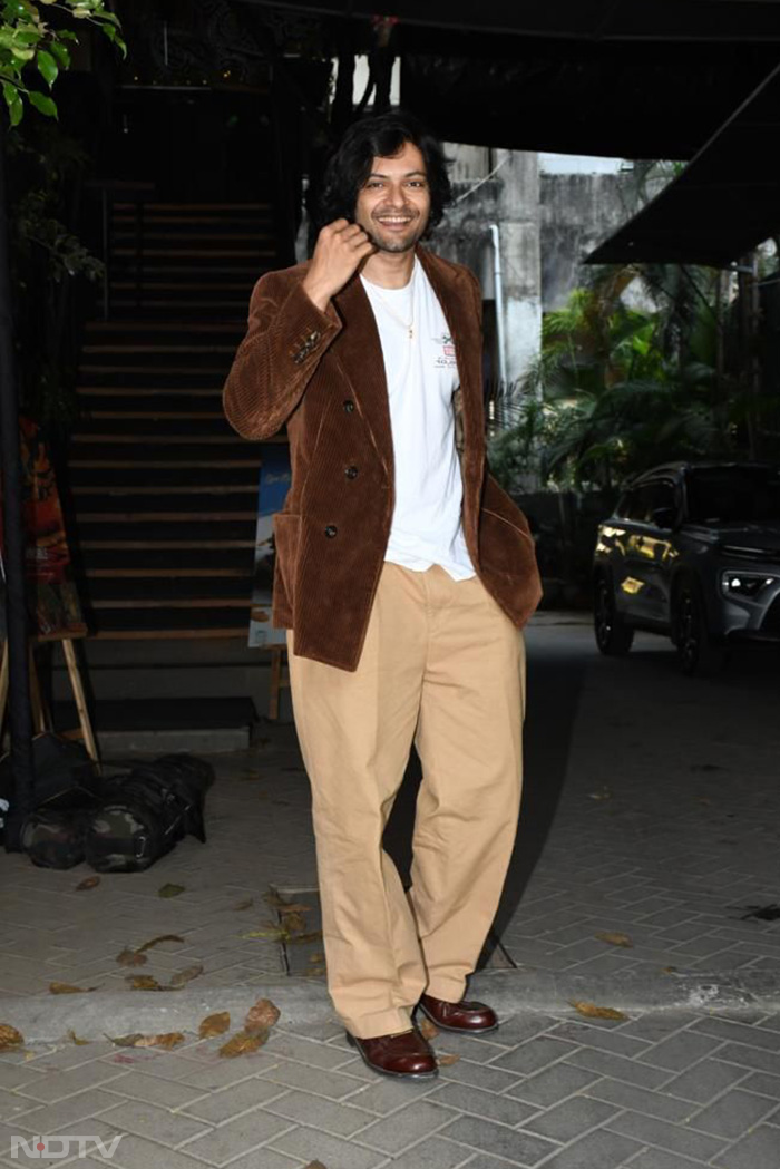 Ali Fazal posed in style for the cameras. (Image Courtesy: Varinder Chawla)