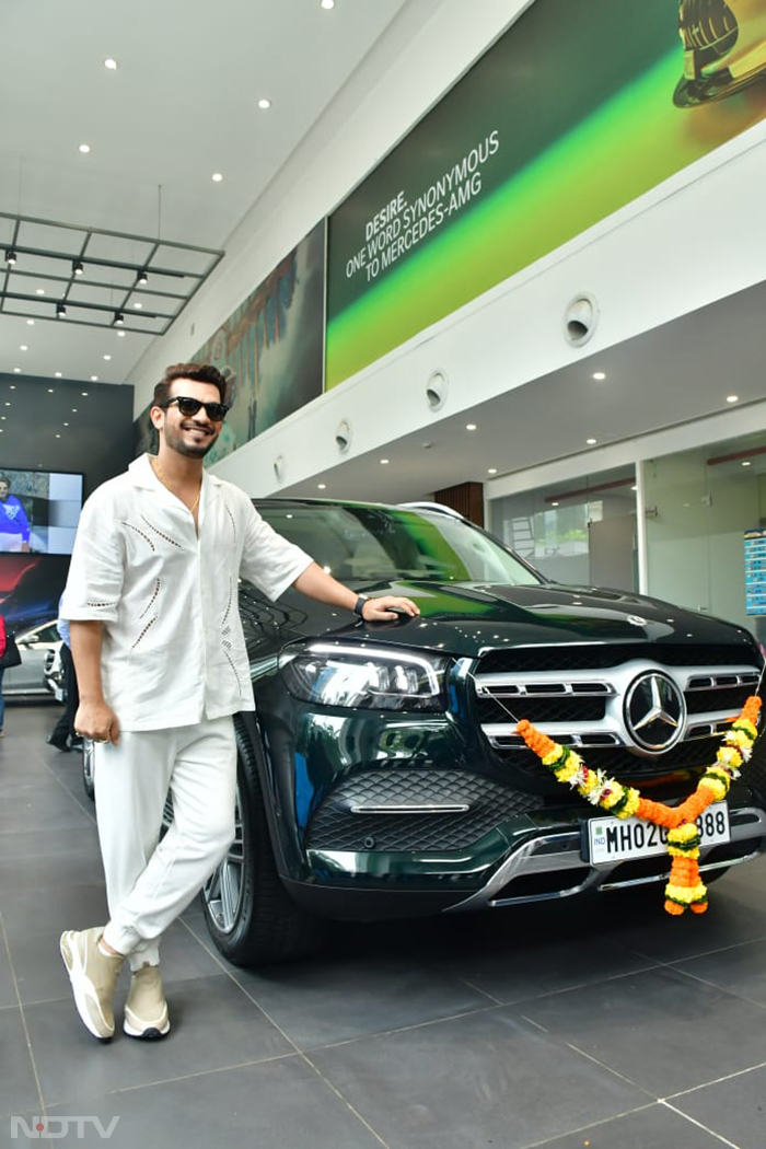 Arjun Bijlani took home a new car. (Image Courtesy: Varinder Chawla)