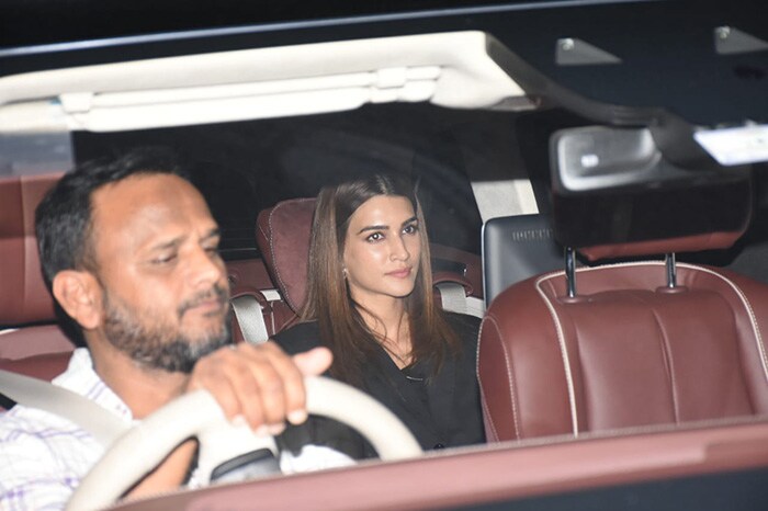 Kiara, Kriti, Shanaya And Others At <i>Jersey</i> Screening