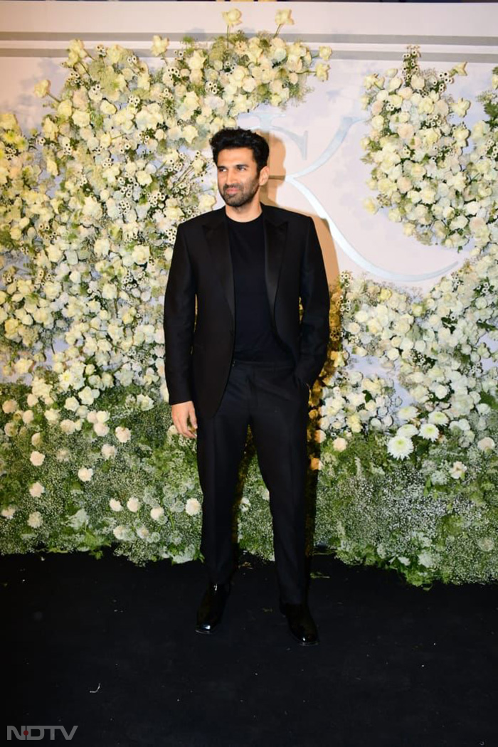 Kiara-Sidharth\'s Star-Studded Reception: Alia Bhatt, Kareena Kapoor, Gauri Khan And Others