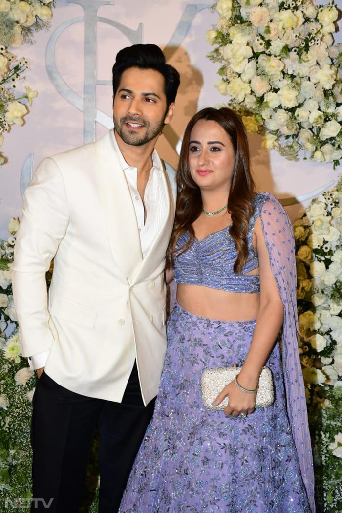 Kiara-Sidharth\'s Star-Studded Reception: Alia Bhatt, Kareena Kapoor, Gauri Khan And Others