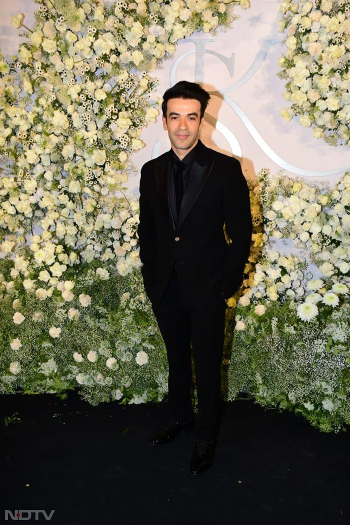 Director Punit Malhotra made an appearance at Sidharth-Kiara's wedding reception party. (Image Courtesy: Varinder Chawla)