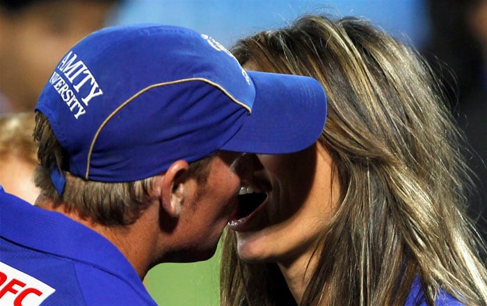 Shane Warne and Liz Hurley followed Deepika and Sid's lead and sealed their romance with a kiss for all to see. <br><br>Check out other real and reel celebrity kisses...