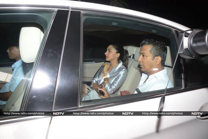 Kiara Advani wore a silver outfit. She was accompanied by fashion designer Vikram Phadnis.