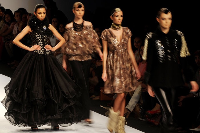 Koena, Neha steal the show at WIFW
