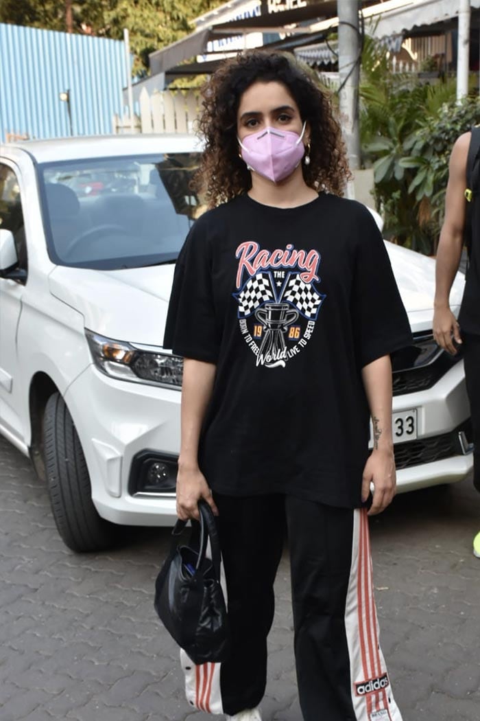 Sanya Malhotra wore casuals at a cafe in Bandra.