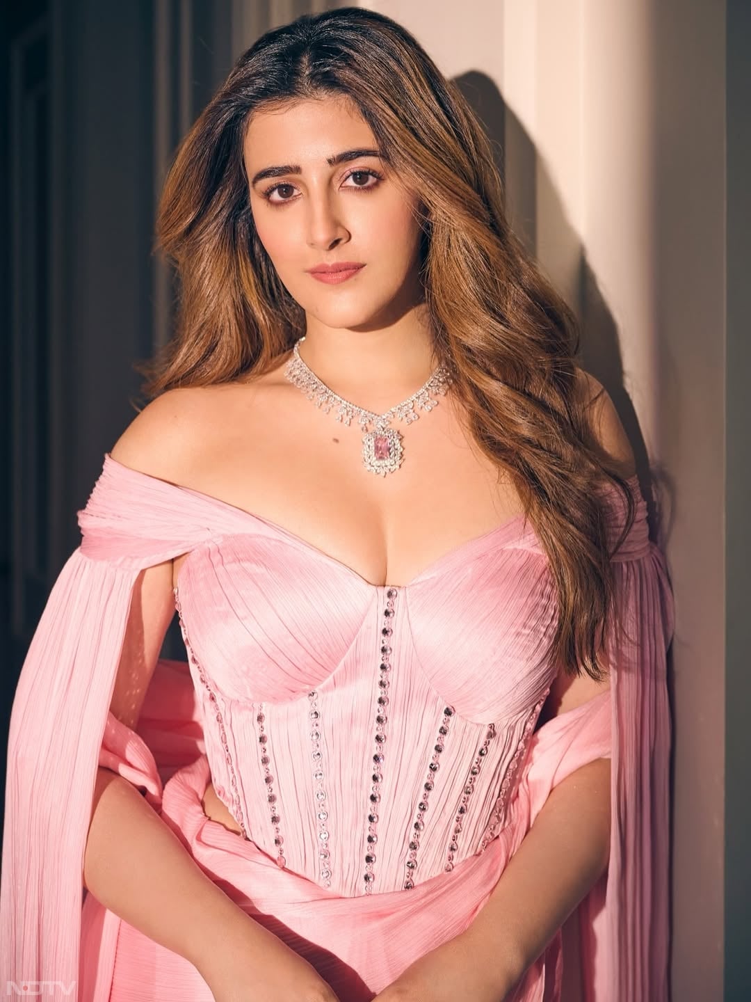 नूपुर सेनन के मंगेतर स्टेबिन बेन बॉलीवुड सिंगर हैं. nupursanon/Instagram