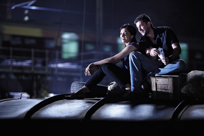 Neil Nitin Mukesh and Deepika Padukone share a good on-screen chemistry and look great together.