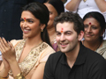 <i>Lafangeys</i> Deepika, Neil visit Tilakwadi
