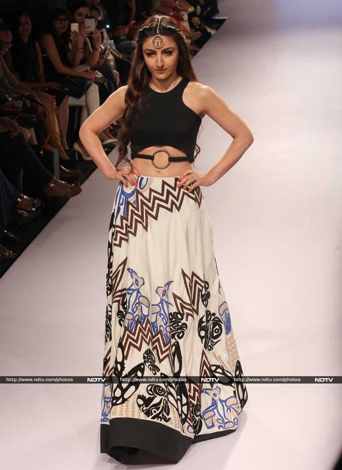 Edgy Showstoppers: Soha, Adhuna