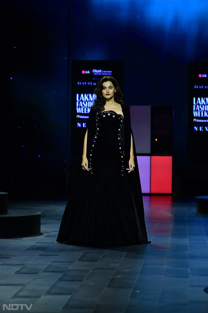 Lakme Fashion Week: Sara, Triptii And Aditi Set The Ramp On Fire