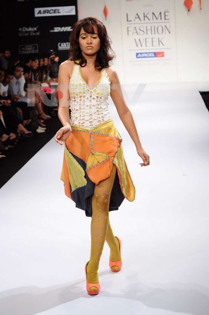 Priyanka Kothari at Lakme Fashion Week 2011- Day 5