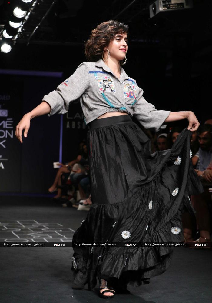 Lakme Fashion Week: पहले दिन दिशा, सान्‍या और काल्‍की दिखीं रैंप पर