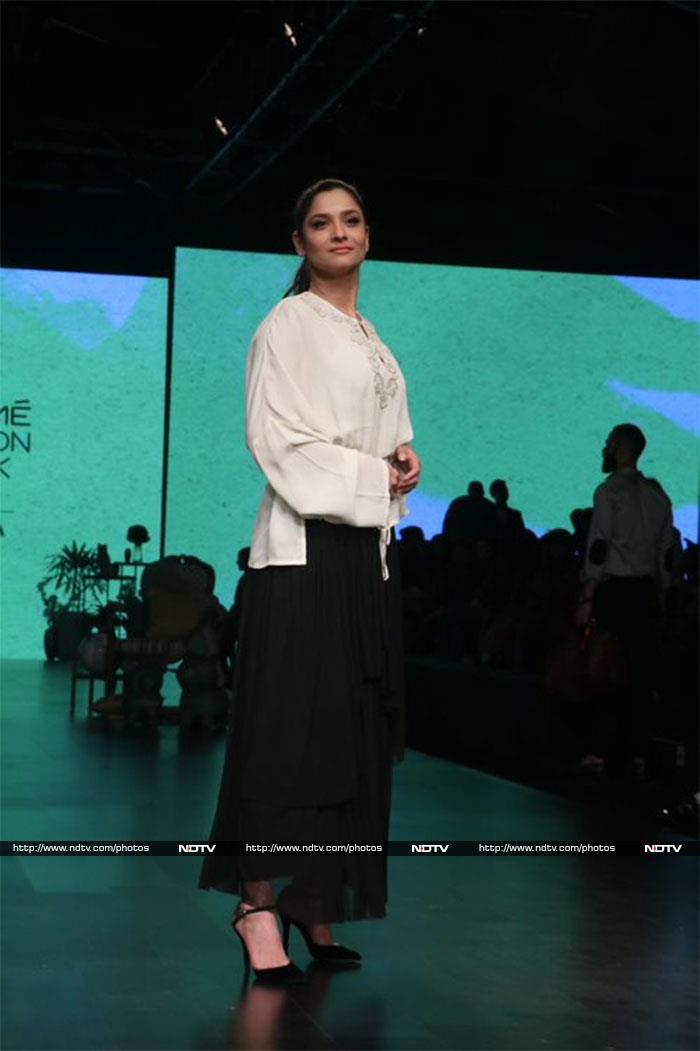Arjun Rampal Checks In To Lakme Fashion Week With Gabriella Demetriades