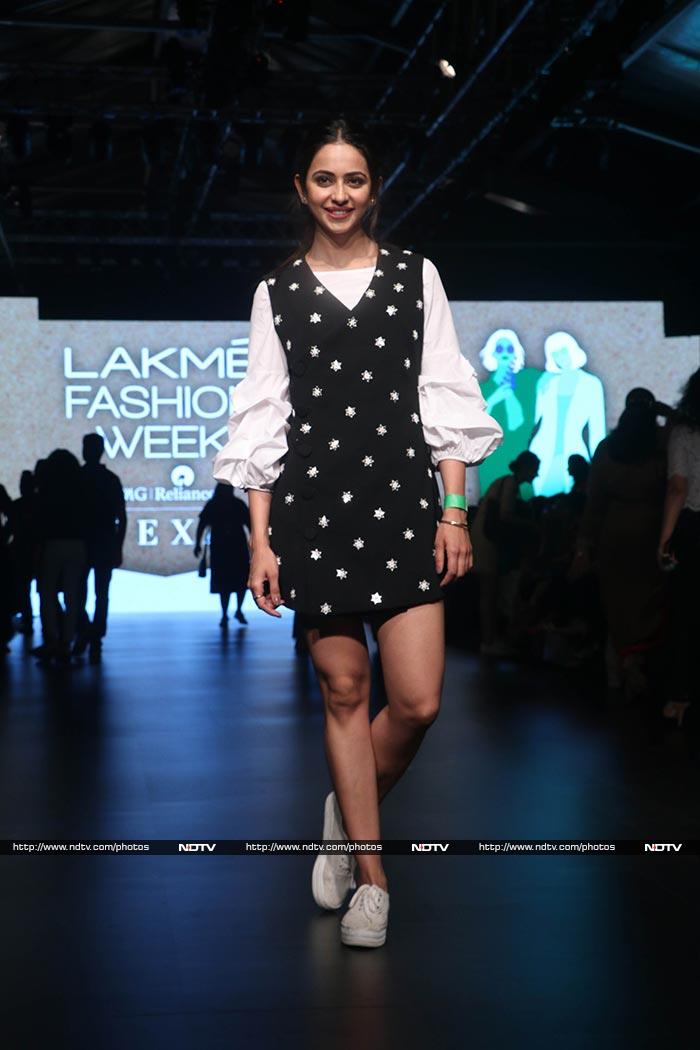 Lakme Fashion Week Day 4: Can You Twirl Like Sushmita Sen, Bipasha Basu, Nidhhi Agerwal?