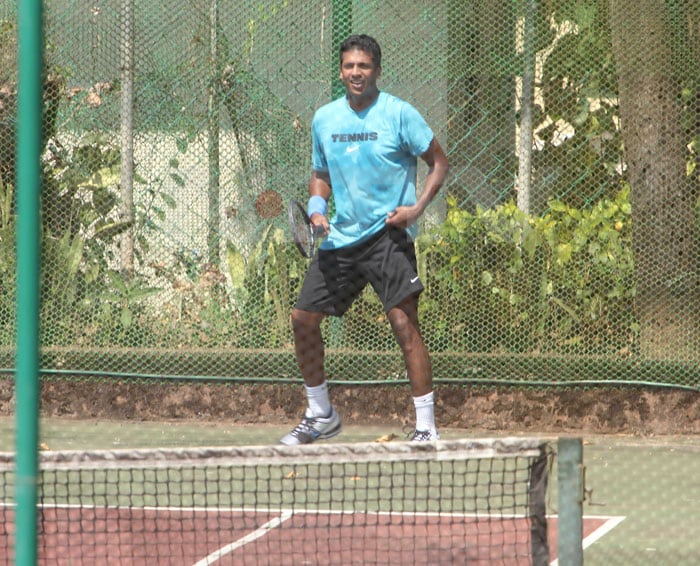 But Mahesh couldn't stay away from the courts too long.<br>(Photo Courtesy: Varinder Chawla)