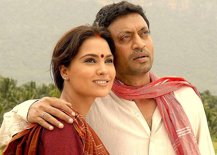 A de-glam Lara appeared as Irrfan Khan's wife in <i>Billu</i>.