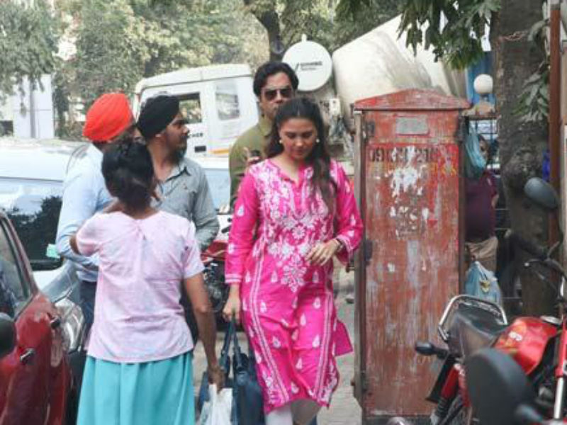 Lara Dutta, <I>Tenu Suit Suit Karda</i>