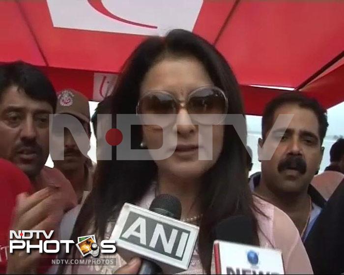 Actress Poonam Dhillon was also present and paid her respect to the original rockstar. <br><br>
Remembering Shammi Kapoor, his co-stars called him a lively actor who enjoyed life to the fullest and also as a caring and an innocent human being.