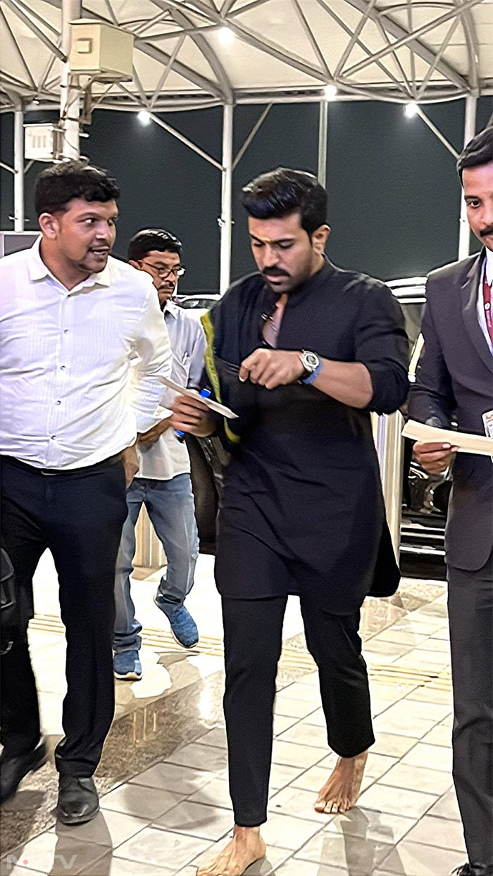 Ram Charan was clicked at the Hyderabad airport. The actor flew to Los Angeles for the Oscars. (Image courtesy: Varinder Chawla)