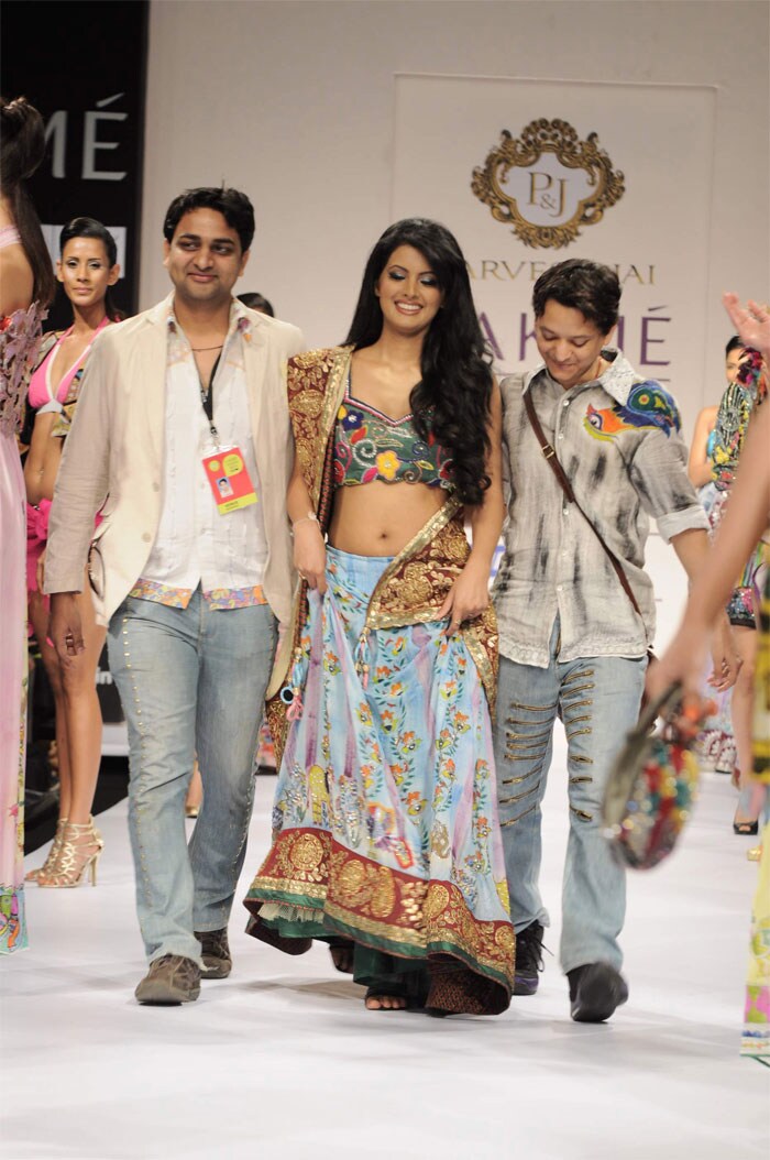 Geeta Basra at Lakme Fashion Week 2011