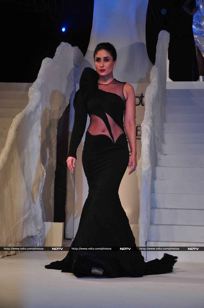 Fashion Week Finale With Kareena in Black, Malaika in Gold