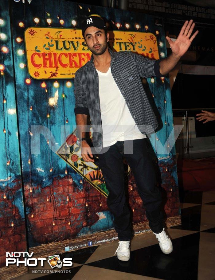 Ranbir, Alia enjoy some <i>Chicken Khurana</i>