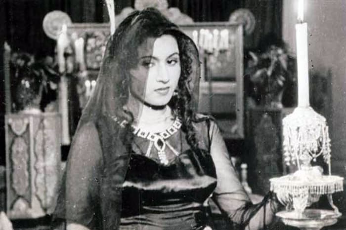 Old hindi film song by actress mala sinha