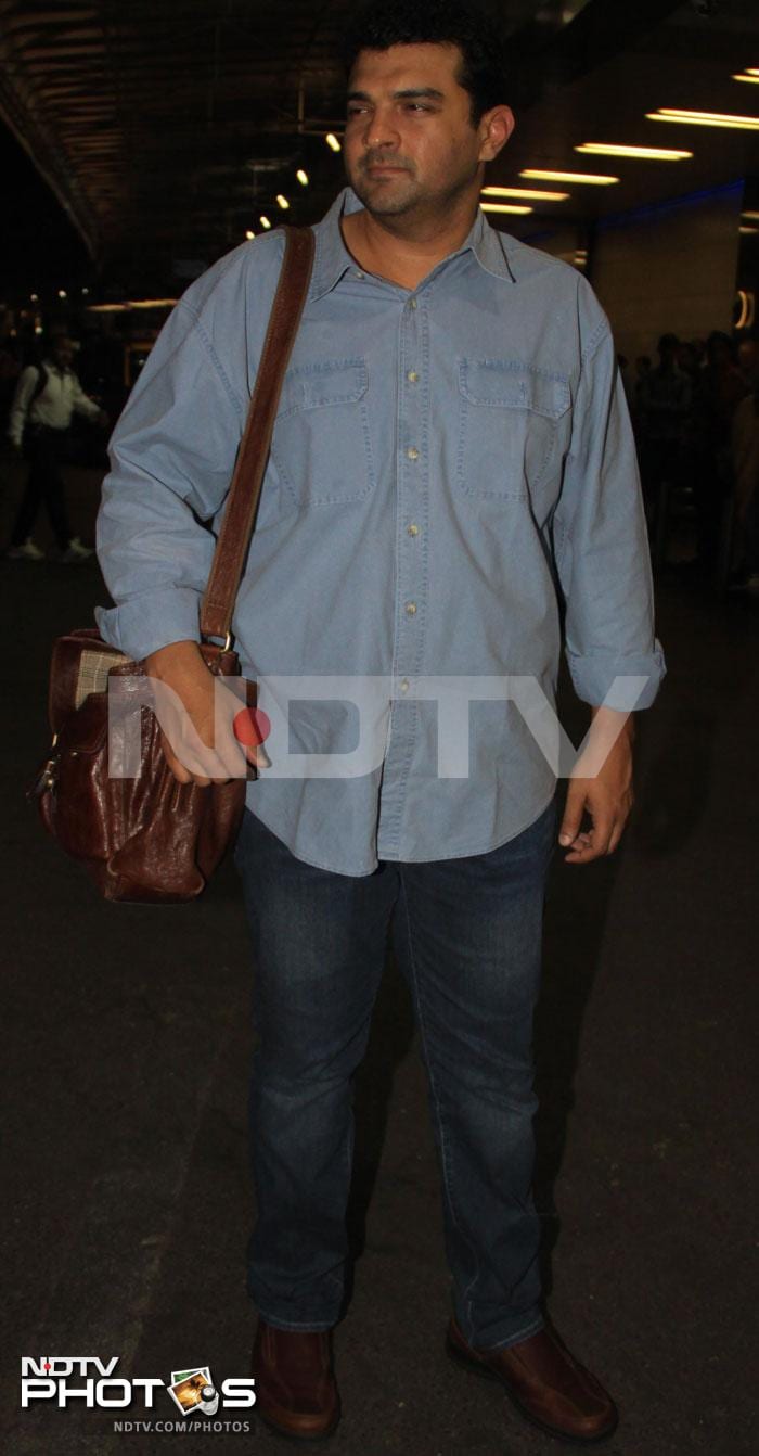 Leaving on a jet plane: Katrina, SRK, Asin