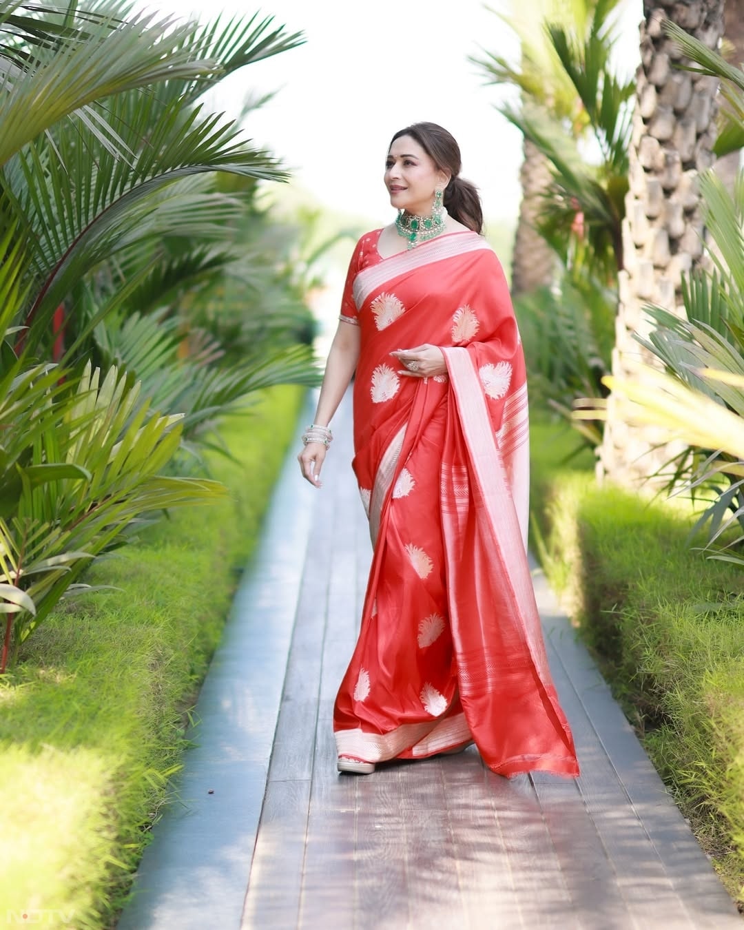 उनकी मुस्कान को आज भी बॉलीवुड की सबसे खूबसूरत स्माइल माना जाता है.