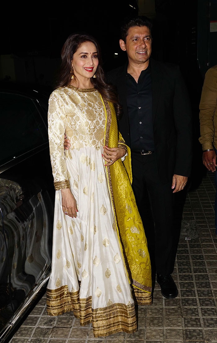 Madhuri Dixit Hosts A Special Screening Of 15 August