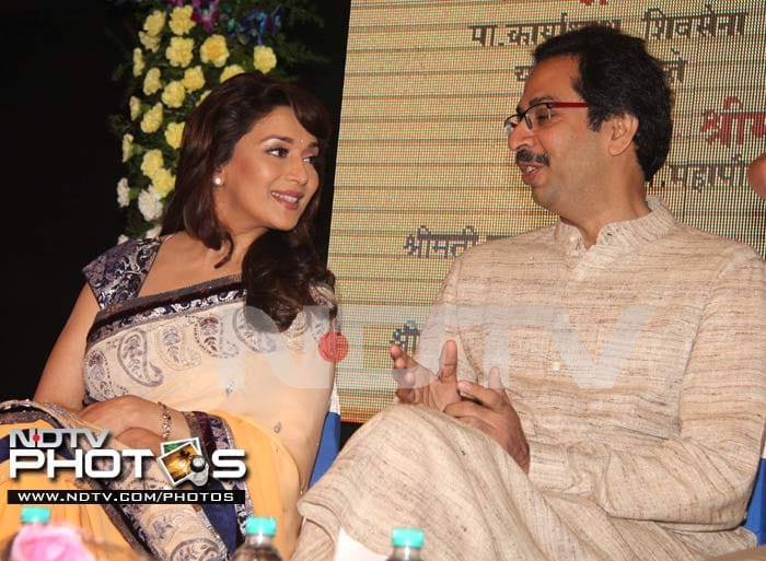 Madhuri and Uddhav Thackeray  launch virtual education