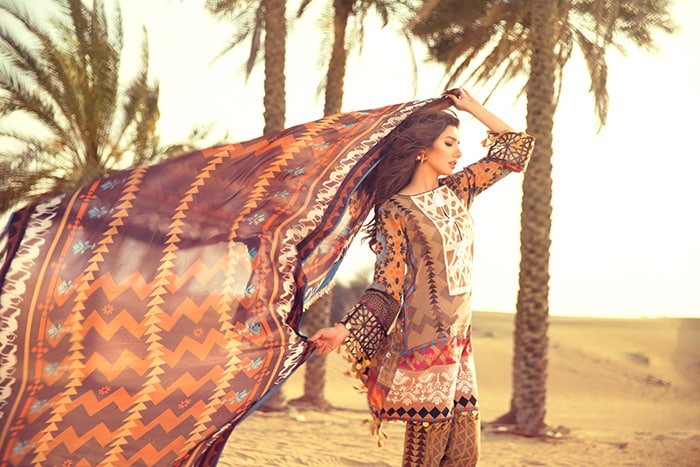 Behind-The-Scenes: Mahira\'s Stunning Photoshoot for Pakistani Designer