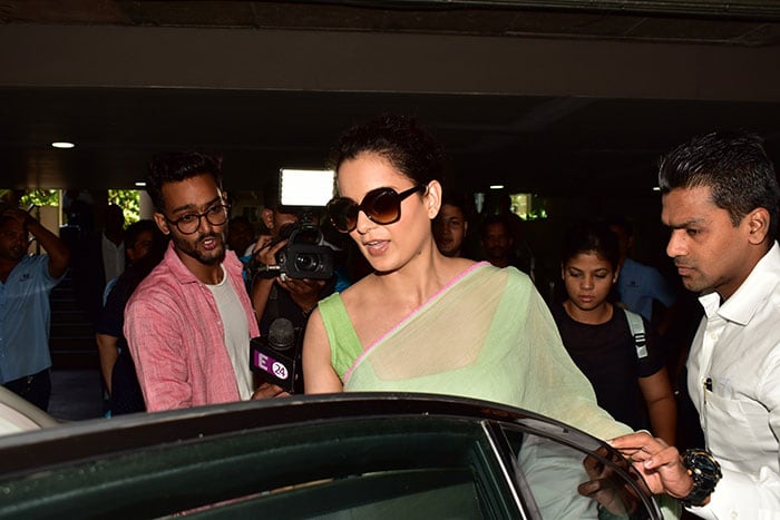 Make Way For The \'Queen\' Of Airport Fashion - Kangana Ranaut