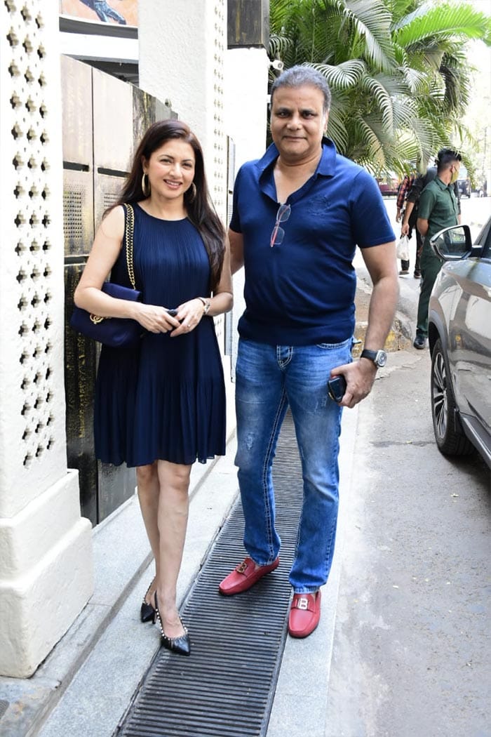 Bhagyashree also posed with her husband Himalaya Dassani