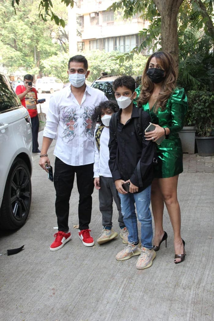 Amrita Arora came along with her husband Shakeel Ladak and their two sons.  (Courtesy: Varinder Chawla)