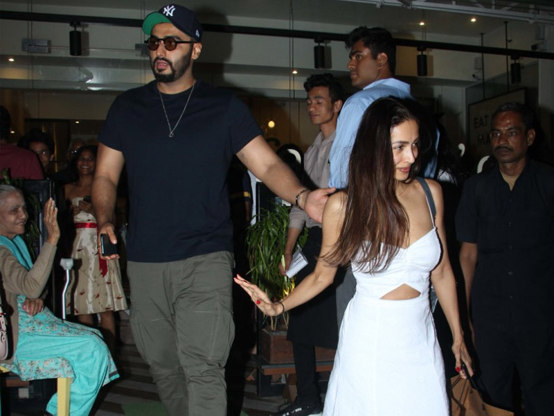 Malaika Arora And Arjun Kapoor Stepped Out For A Dinner Date