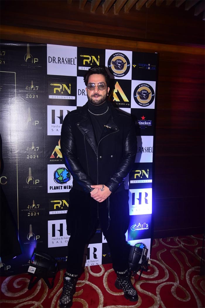 Aly Goni was also photographed at the award function